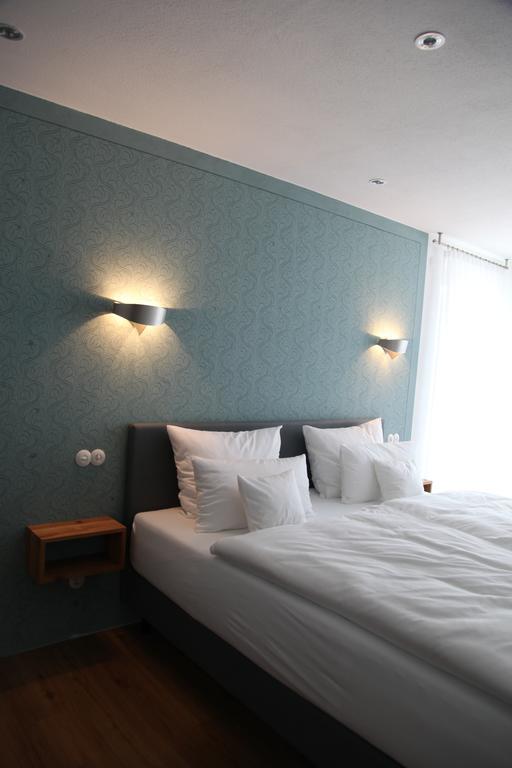 Luisenhof Hotel Geisfeld  Room photo