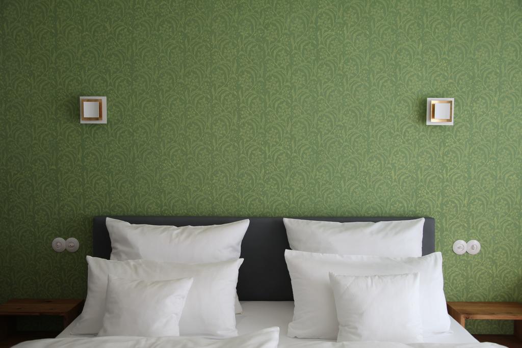 Luisenhof Hotel Geisfeld  Room photo